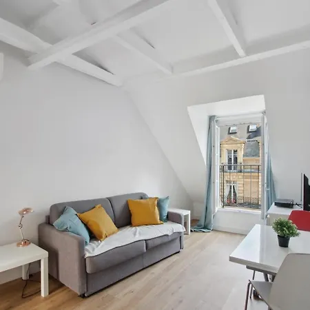 Lovely Studio For 2 People In By Weekome Lejlighed Paris